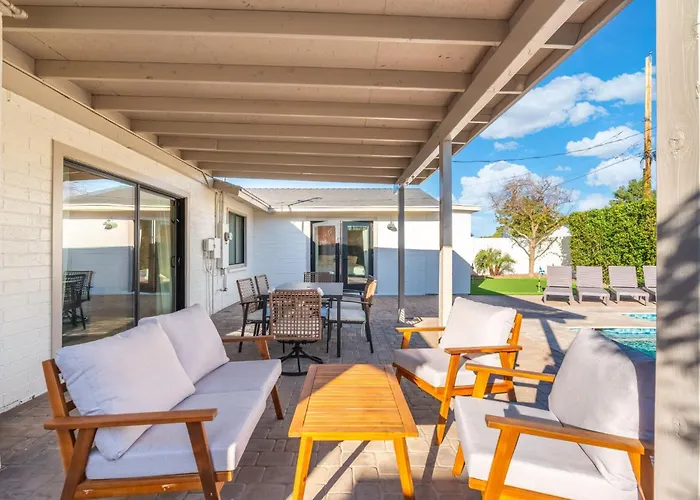 Arcadia 5br Oasis Pool Putting & Sleeps 12